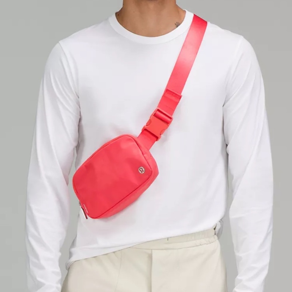 Lululemon Everywhere Belt Bag 🌸🌺👙🦩Pale Raspberry New with Tags attached PLRA - Picture 5 of 10